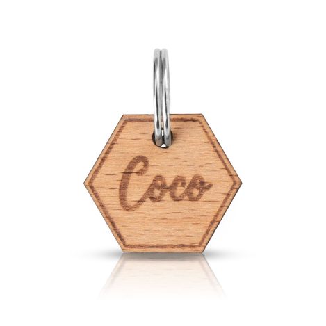 Chapa hexagonal personalizada de madera para collar de mascotas en modelo Hexa