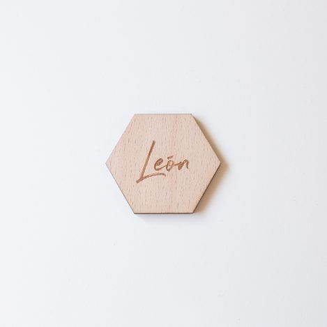 Marca sitios de madera natural de haya modelo Hexa